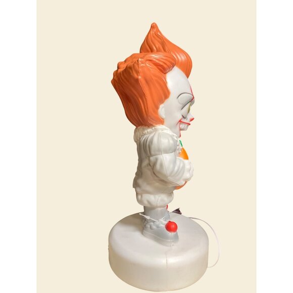 Pennywise IT Blow Mold 12" Halloween Lighted Decor Clown w/ Pumpkin - Picture 3 of 13